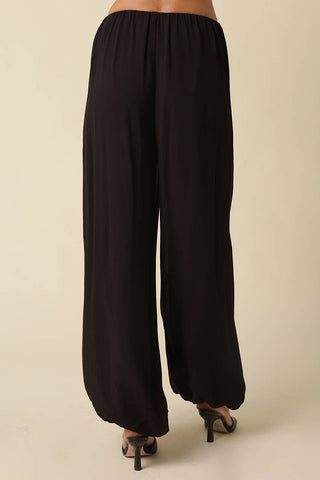Wren Wide-Leg Bubble Hem Pants in Black