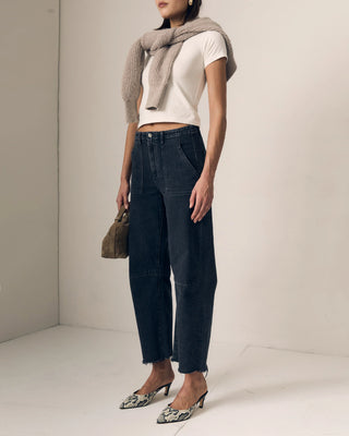 LE JEAN Utility Soft Barrel Jeans in Fade to Black