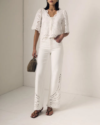 LE JEAN Column Eyelet Jean in White