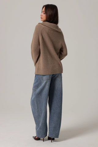 Bassett Zipper SweatersTopLine + Dot