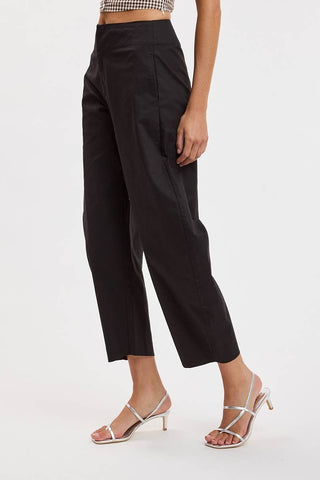 Black Mid-Rise Barrel Leg PantsBottomsChayse Clothing