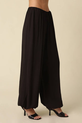 Wren Wide-Leg Bubble Hem Pants in Black