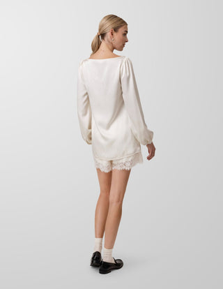Line + Dot Nicolo Lace Trim Shorts in CreamBottomsLine + Dot