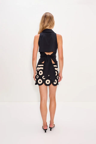 Loch Sleeveless Poplin Button Up Top in BlackTopSIMONMILLER