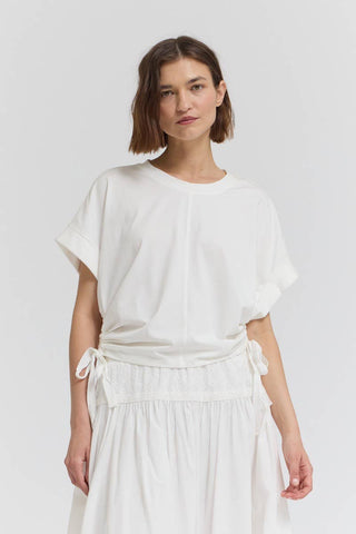Side Scrunch Tee in Off WhiteTopChayse Clothing