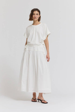 Side Scrunch Tee in Off WhiteTopChayse Clothing