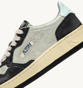 Autry Medalist Low Sneakers in Silver Suede and Blue
